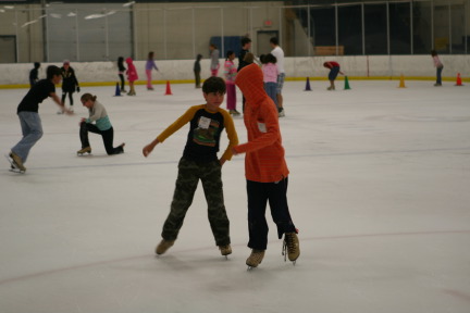 2010-07-09-Ice-Skating-04-Chance-Dax.JPG