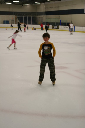 2010-07-09-Ice-Skating-20-Dax.JPG