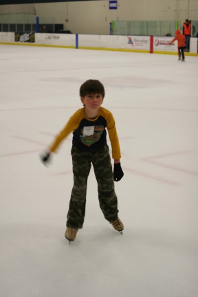 2010-07-09-Ice-Skating-23-Dax.JPG
