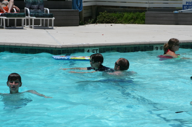 2010/07(July)/Port-Aransas/640x480_2010-07-05-Port-Aransas-031-Travis-Dax.JPG