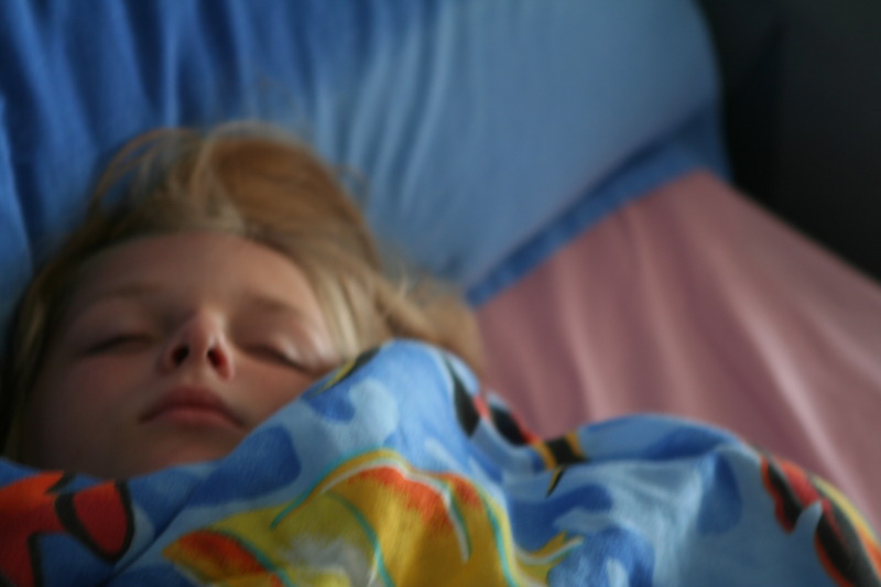 2010-07-05-Port-Aransas-004-McKenzie-sleeping-at-10am.JPG