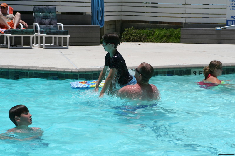 2010/07(July)/Port-Aransas/800x600_2010-07-05-Port-Aransas-032-Travis-Dax.JPG