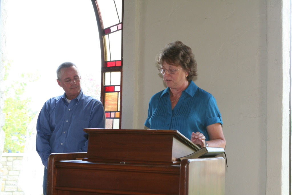 2010/09(September)/Sydney-Baptism/1024x768_2010-09-12-Sydney-Baptism-19.JPG