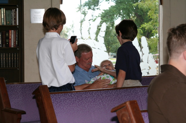 2010/09(September)/Sydney-Baptism/640x480_2010-09-12-Sydney-Baptism-07-Chance-Jim-Dax.JPG