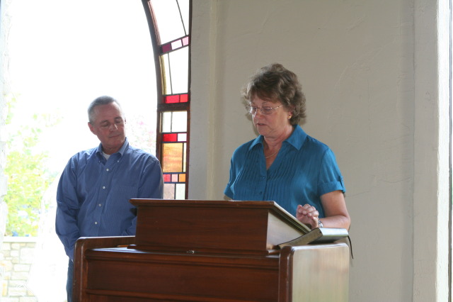 2010/09(September)/Sydney-Baptism/640x480_2010-09-12-Sydney-Baptism-19.JPG