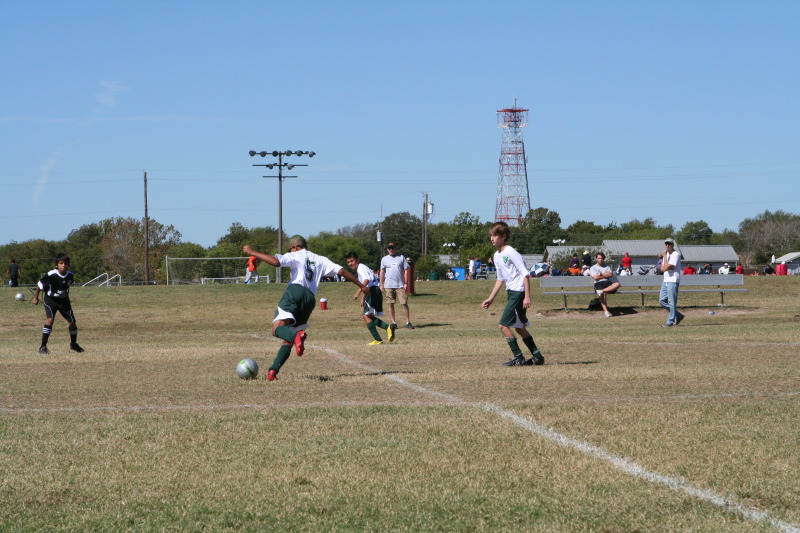 2010/10(October)/Chance-Soccer-The-Crew/800x600_2010-10-30-The-Crew-Soccer-04-Chance.JPG