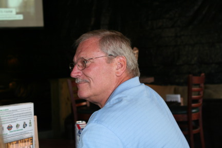 2010-10-31-Travis-Flying-Saucer-Plate-Party-10-Jim.JPG