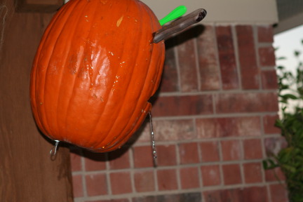 2010-10-31-Halloween-26-pumpkin.JPG