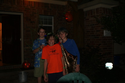 2010-10-31-Halloween-37-Case-Jack-Chance-Dax.JPG