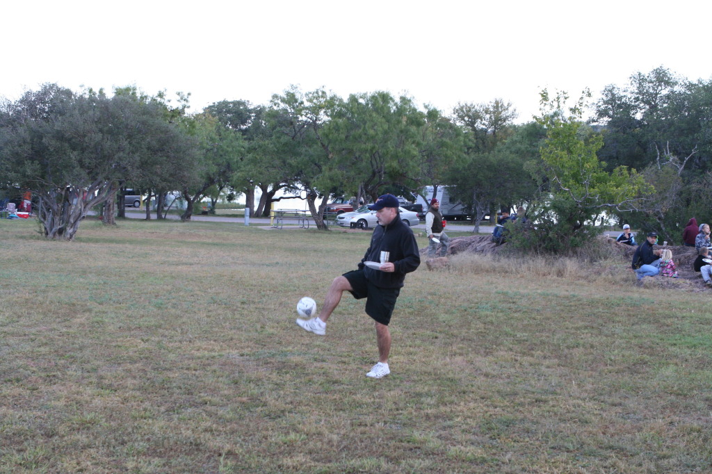 2010/10(October)/Pack409-Inks-Lake/1024x768_2010-10-16-Pack409-Inks-Lake-004.JPG