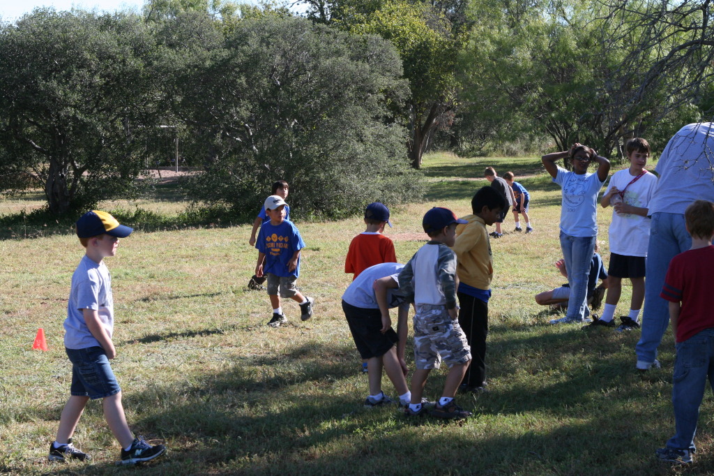 2010/10(October)/Pack409-Inks-Lake/1024x768_2010-10-16-Pack409-Inks-Lake-028.JPG