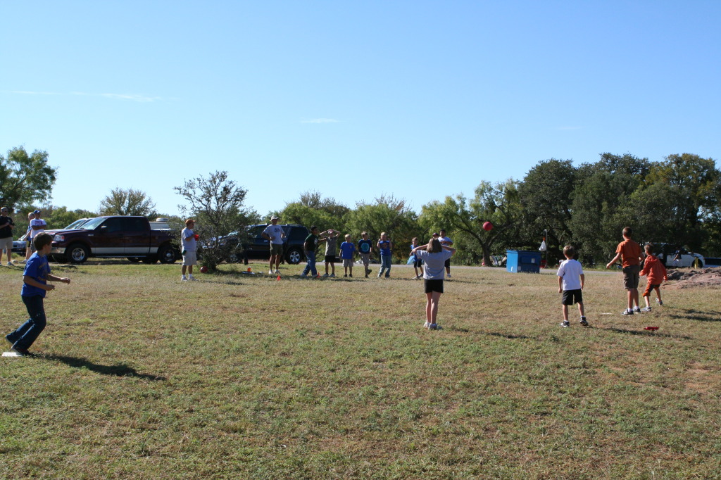2010/10(October)/Pack409-Inks-Lake/1024x768_2010-10-16-Pack409-Inks-Lake-030-Chance.JPG