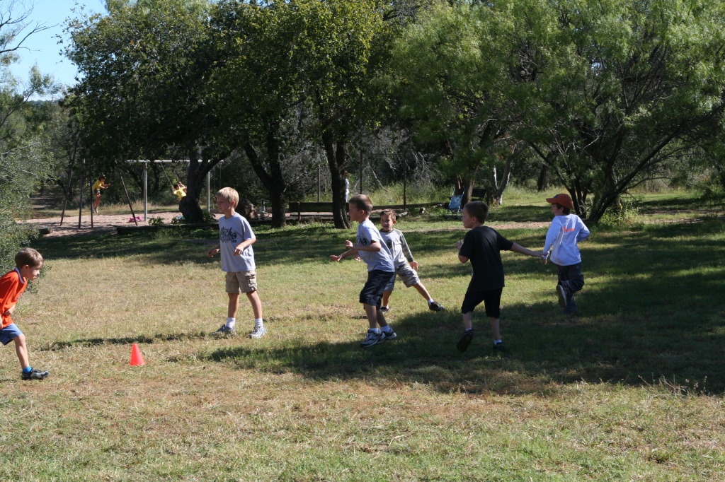 2010/10(October)/Pack409-Inks-Lake/1024x768_2010-10-16-Pack409-Inks-Lake-042.JPG