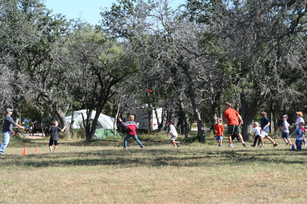 2010/10(October)/Pack409-Inks-Lake/1024x768_2010-10-16-Pack409-Inks-Lake-047.JPG