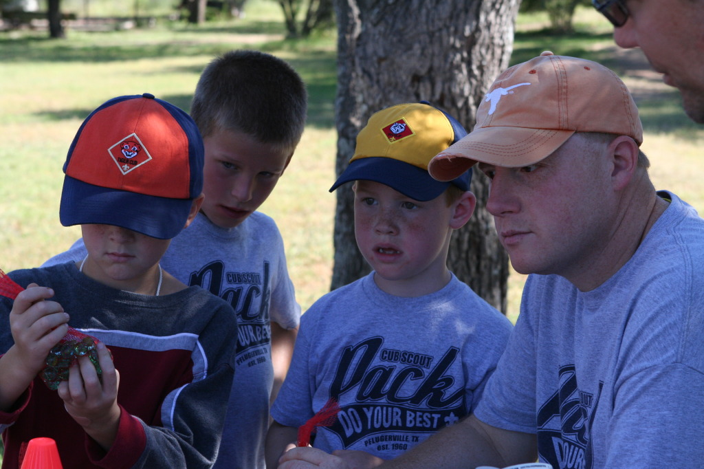 2010/10(October)/Pack409-Inks-Lake/1024x768_2010-10-16-Pack409-Inks-Lake-056.JPG