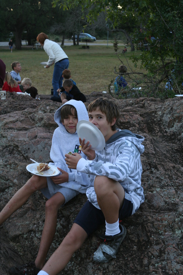 2010/10(October)/Pack409-Inks-Lake/640x480_2010-10-16-Pack409-Inks-Lake-014.JPG