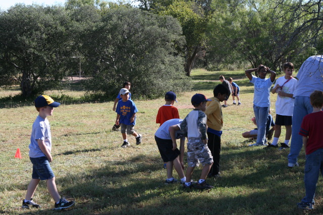 2010/10(October)/Pack409-Inks-Lake/640x480_2010-10-16-Pack409-Inks-Lake-028.JPG