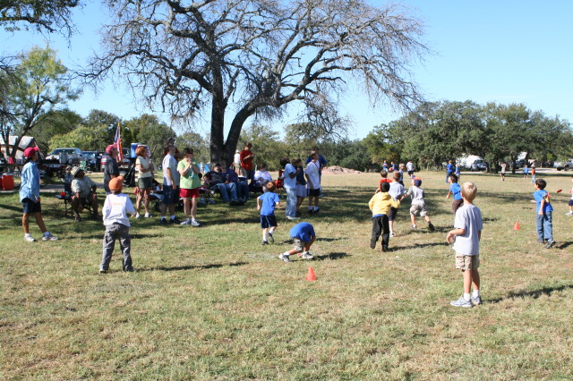 2010/10(October)/Pack409-Inks-Lake/640x480_2010-10-16-Pack409-Inks-Lake-032.JPG
