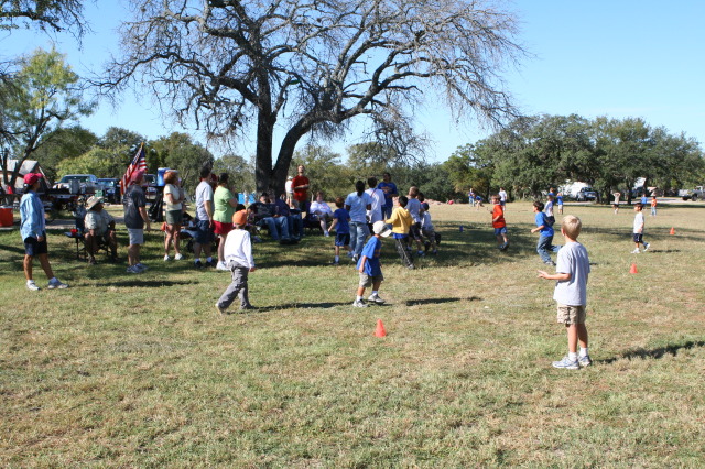 2010/10(October)/Pack409-Inks-Lake/640x480_2010-10-16-Pack409-Inks-Lake-033.JPG