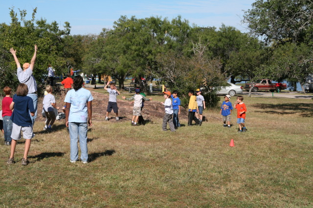 2010/10(October)/Pack409-Inks-Lake/640x480_2010-10-16-Pack409-Inks-Lake-036.JPG