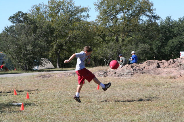 2010/10(October)/Pack409-Inks-Lake/640x480_2010-10-16-Pack409-Inks-Lake-057.JPG