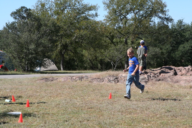 2010/10(October)/Pack409-Inks-Lake/640x480_2010-10-16-Pack409-Inks-Lake-062.JPG
