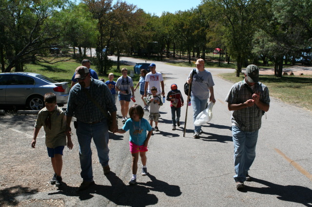 2010/10(October)/Pack409-Inks-Lake/640x480_2010-10-16-Pack409-Inks-Lake-084.JPG