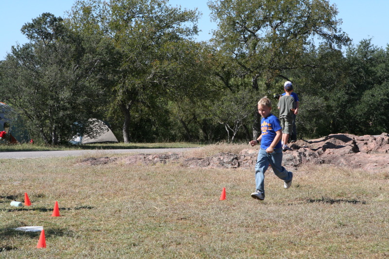 2010/10(October)/Pack409-Inks-Lake/800x600_2010-10-16-Pack409-Inks-Lake-062.JPG