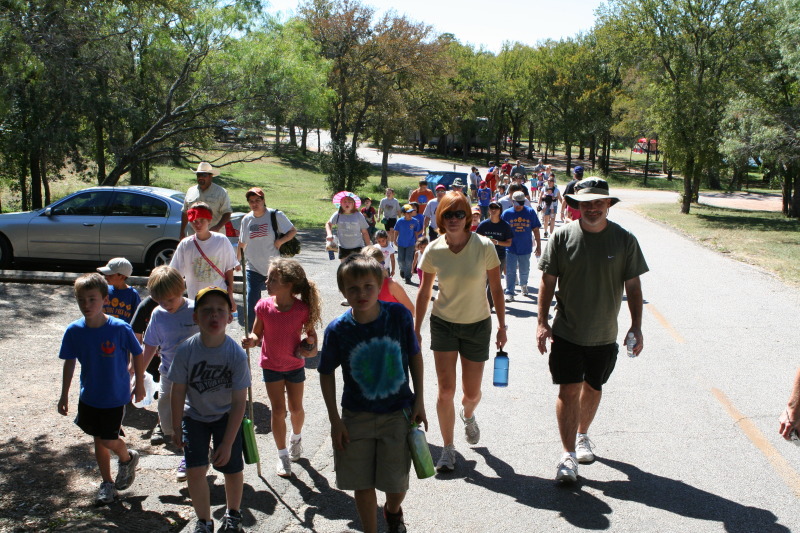2010/10(October)/Pack409-Inks-Lake/800x600_2010-10-16-Pack409-Inks-Lake-077.JPG