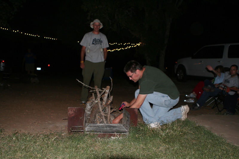 2010/10(October)/Pack409-Inks-Lake/800x600_2010-10-16-Pack409-Inks-Lake-175-Travis-Matt.JPG