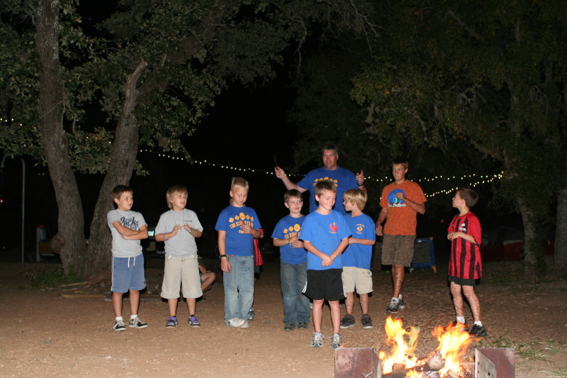 2010/10(October)/Pack409-Inks-Lake/800x600_2010-10-16-Pack409-Inks-Lake-194.JPG