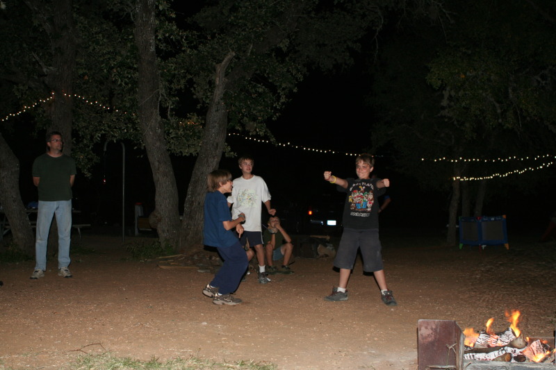 2010/10(October)/Pack409-Inks-Lake/800x600_2010-10-16-Pack409-Inks-Lake-206.JPG