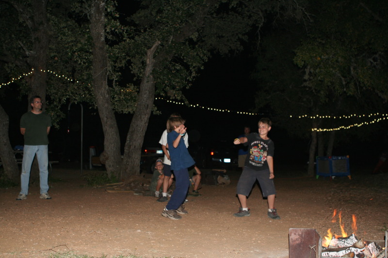 2010/10(October)/Pack409-Inks-Lake/800x600_2010-10-16-Pack409-Inks-Lake-207.JPG