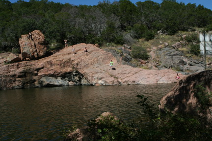 2010-10-16-Pack409-Inks-Lake-087-Jumper.JPG