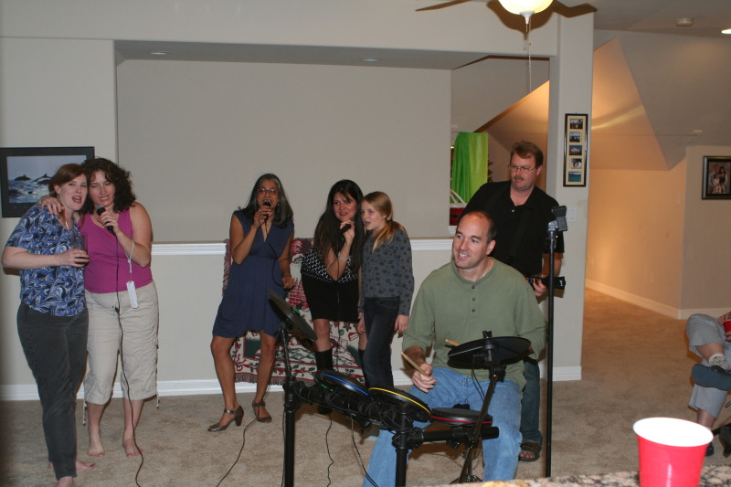 2010-12-31-New-Years-Eve-06-Shelly-Suzi-Kavita-Kiffin-McKenzie-Shane-Doug.JPG