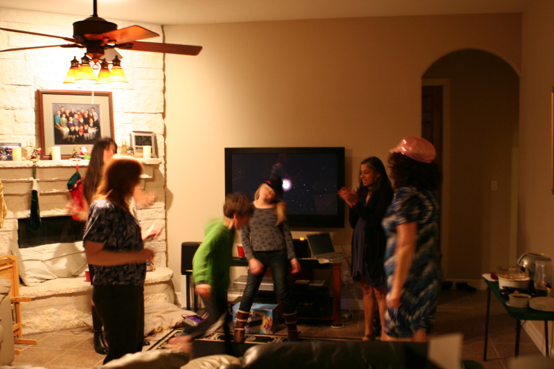 2010-12-31-New-Years-Eve-29-Suzi-Shelly-Kiffin-Kavita-McKenzie-Dax.JPG