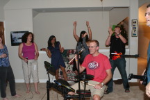 2010-12-31-New-Years-Eve-08-Suzi-Kavita-Travis-Kiffin-McKenzie-Doug-Matt.JPG