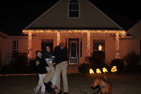 2010-12-05-Christmas-Photos-Travis-Suzi-Chance-Dax-Bevo-24.jpg