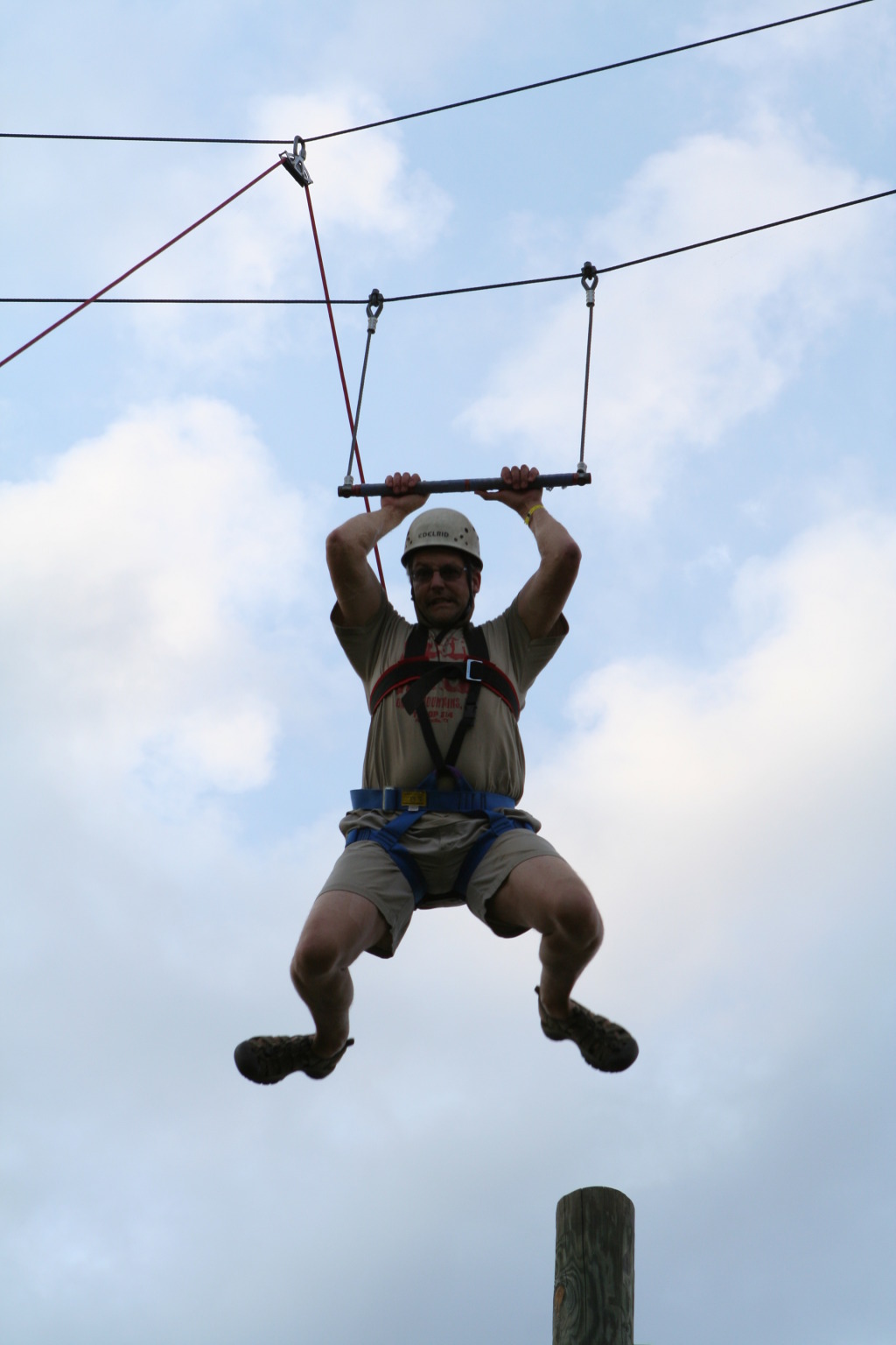 2010/Best_of/1024x768_2010-05-22-Pack409-Camp-Champions-332-Matt-Trapeze-Jump-GOOD.JPG