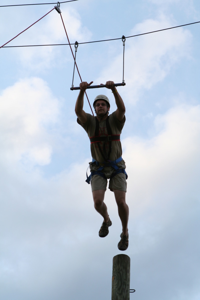 2010/Best_of/800x600_2010-05-22-Pack409-Camp-Champions-331-Matt-Trapeze-Jump-GOOD.JPG
