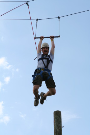 2010-05-22-Pack409-Camp-Champions-273-Trapeze-Jump-Chris-GOOD.JPG