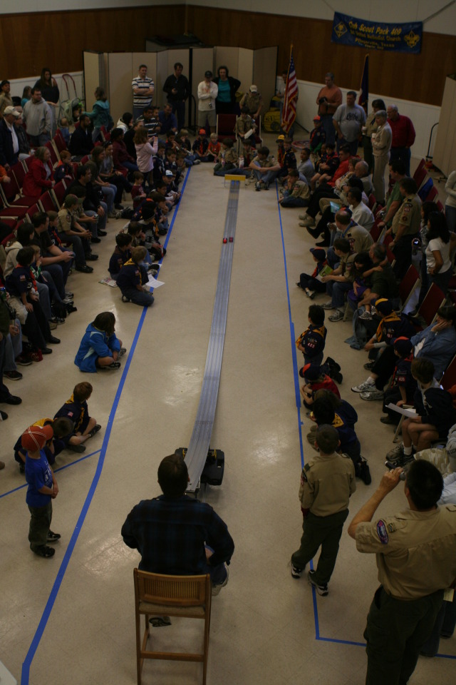 2011/01(January)/Pack409-Pinewood-Derby/640x480_2011-01-29-Pack409-Pinwood-Derby-19.JPG