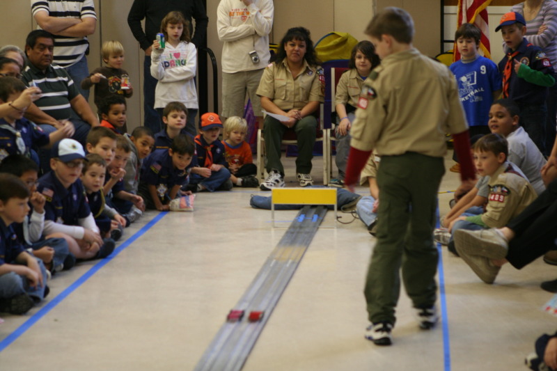 2011/01(January)/Pack409-Pinewood-Derby/800x600_2011-01-29-Pack409-Pinwood-Derby-11-Andrew.JPG
