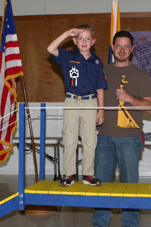 2011/02(February)/2011-Blue-n-Gold-slideshow/640x480_2010-05-19-Pack409-CrossOver-57.jpg