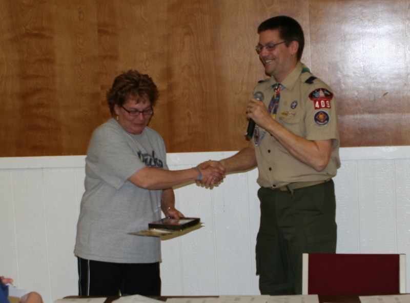 2010-02-20-Pack409-Blue-and-Gold-25.jpg