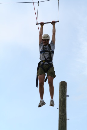 2010-05-22-Pack409-Camp-Champions-308-Travis-Trapeze-Jump.JPG