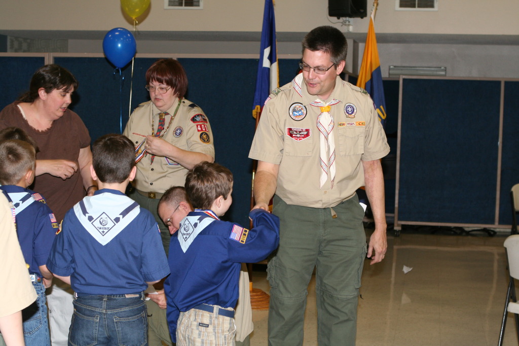 2011/02(February)/Blue-n-Gold/1024x768_2011-02-02-Pack409-Blue-n-Gold-31.JPG
