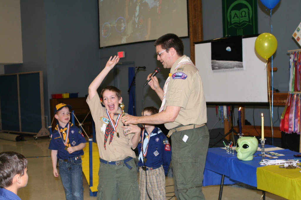 2011/02(February)/Blue-n-Gold/1024x768_2011-02-02-Pack409-Blue-n-Gold-38-Case-Matt.JPG