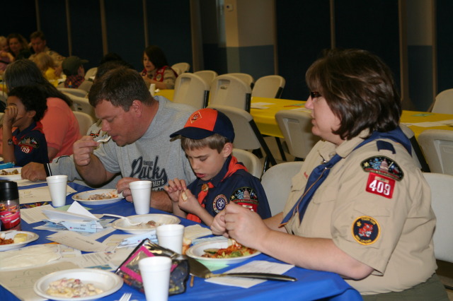 2011/02(February)/Blue-n-Gold/640x480_2011-02-02-Pack409-Blue-n-Gold-12.JPG