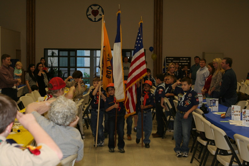 2011/02(February)/Blue-n-Gold/2011-02-02-Pack409-Blue-n-Gold-01-Dax.JPG